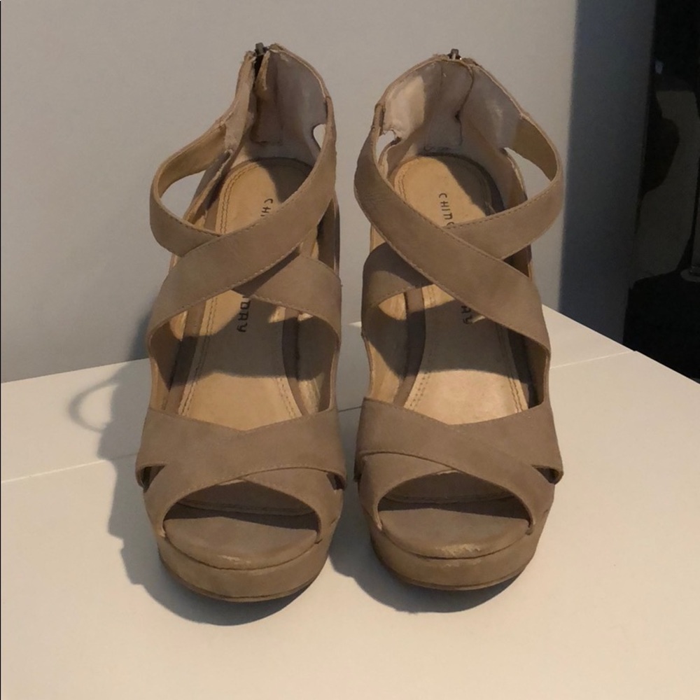 Super cute criss-cross wedge